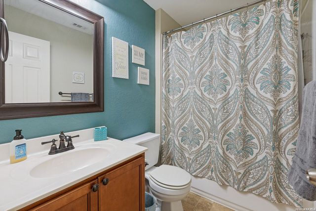 3431 Zachary St, Seguin, TX 78155