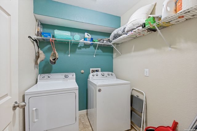 3431 Zachary St, Seguin, TX 78155