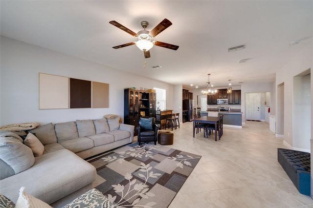 9646 IVORY DRIVE, Ruskin, FL 33573