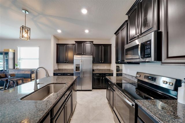 9646 IVORY DRIVE, Ruskin, FL 33573