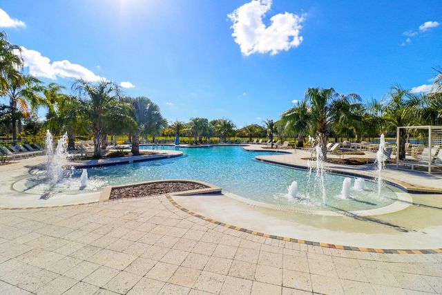 9646 IVORY DRIVE, Ruskin, FL 33573