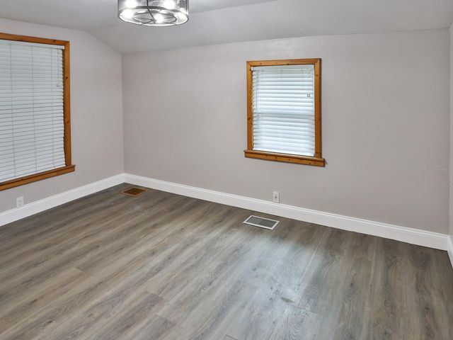 3016 N MARYLAND AVENUE, Plant City, FL 33563