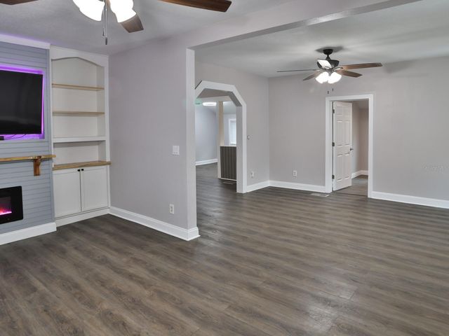 3016 N MARYLAND AVENUE, Plant City, FL 33563