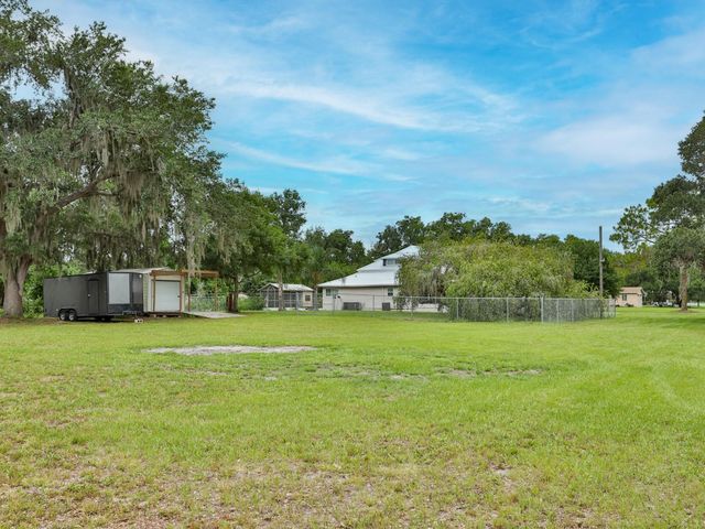3016 N MARYLAND AVENUE, Plant City, FL 33563