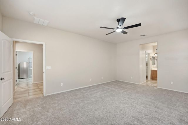 3599 S SWAN Drive, Gilbert, AZ 85297
