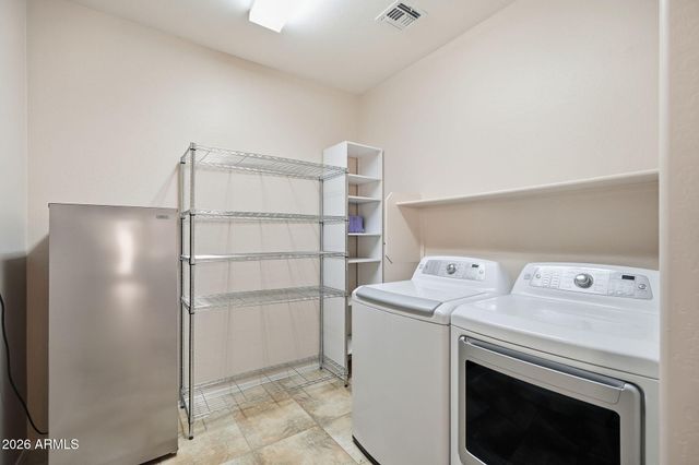 3599 S SWAN Drive, Gilbert, AZ 85297