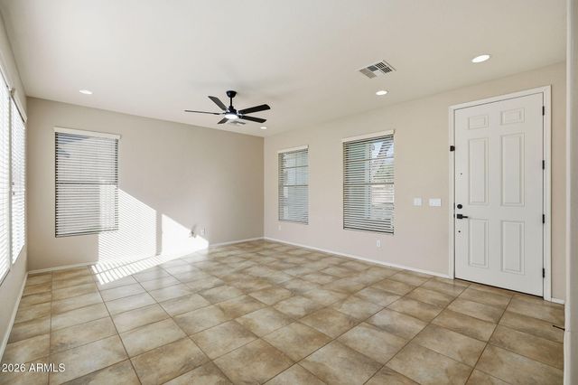 3599 S SWAN Drive, Gilbert, AZ 85297