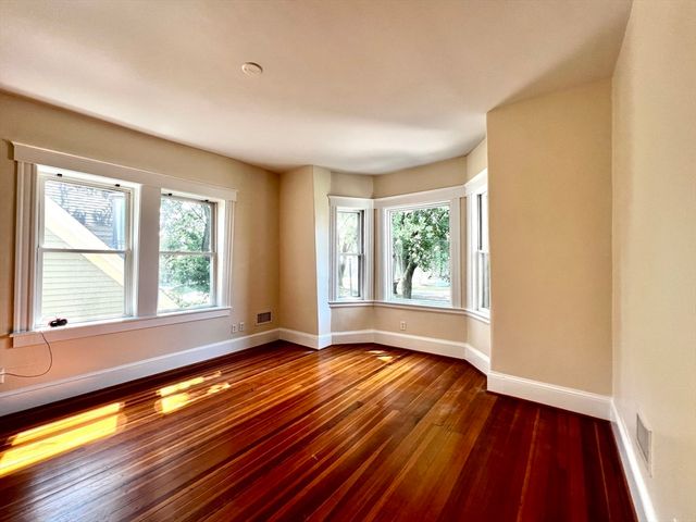 1 Fort Avenue Terrace 2, Boston, MA 02119