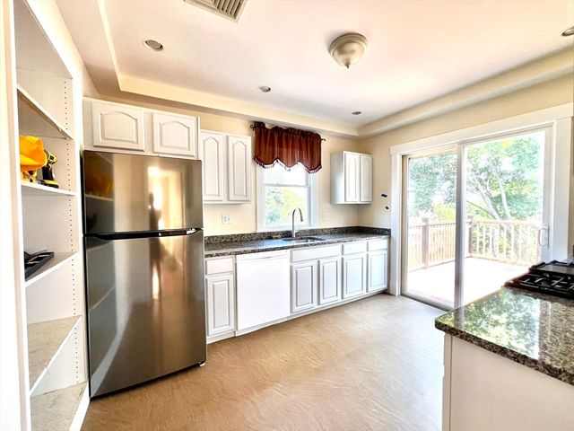 1 Fort Avenue Terrace 2, Boston, MA 02119