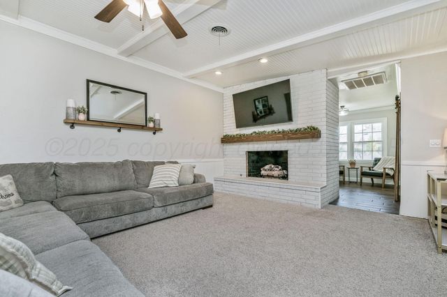 6701 GAINSBOROUGH Road, Amarillo, TX 79106