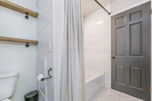 6701 GAINSBOROUGH Road, Amarillo, TX 79106