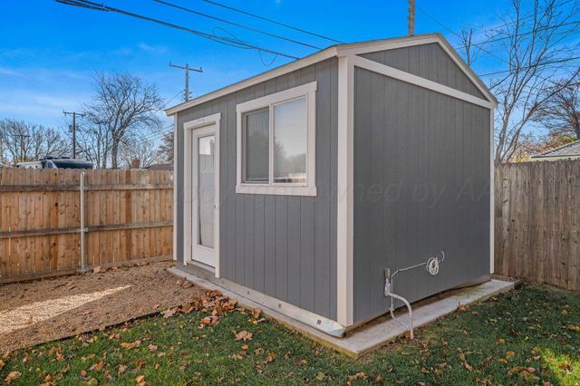 6701 GAINSBOROUGH Road, Amarillo, TX 79106