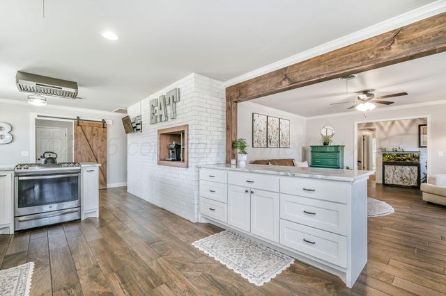 6701 GAINSBOROUGH Road, Amarillo, TX 79106