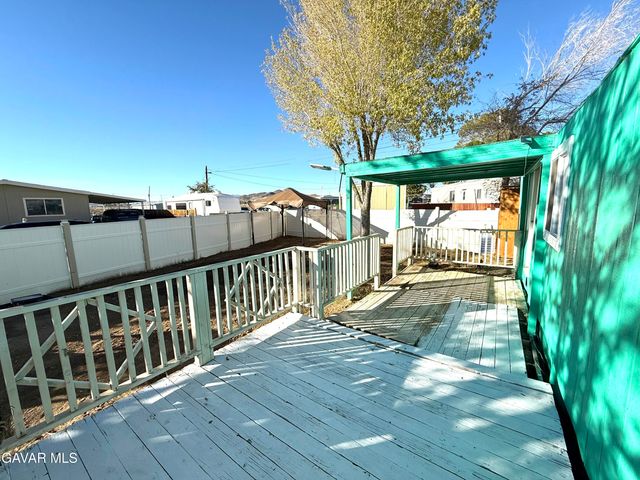 1258 W Rosamond Spc 66, Rosamond, CA 93560