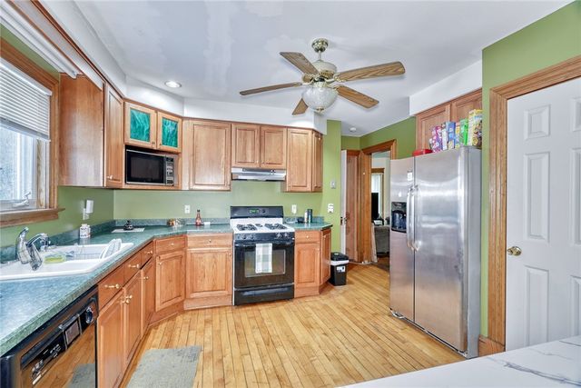 66 East Main Street, Webster, NY 14580