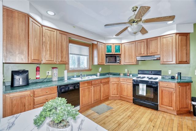 66 East Main Street, Webster, NY 14580