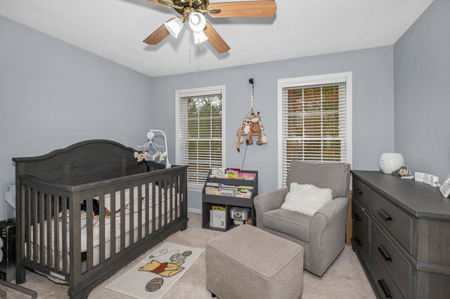 14 Cheshire Court, Londonderry, NH 03053