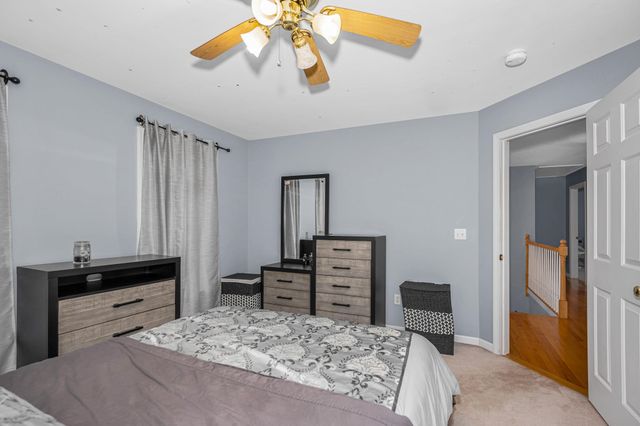 14 Cheshire Court, Londonderry, NH 03053