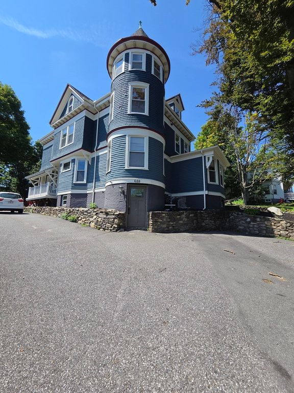 659 Southbridge Street 3, Worcester, MA 01610
