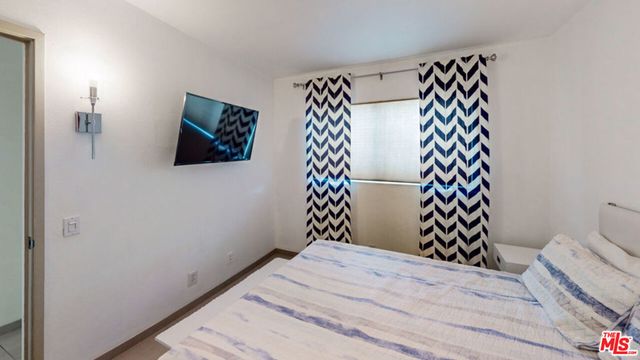 2295 E Nicola Road, Palm Springs, CA 92262