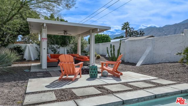 2295 E Nicola Road, Palm Springs, CA 92262