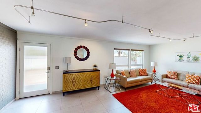 2295 E Nicola Road, Palm Springs, CA 92262