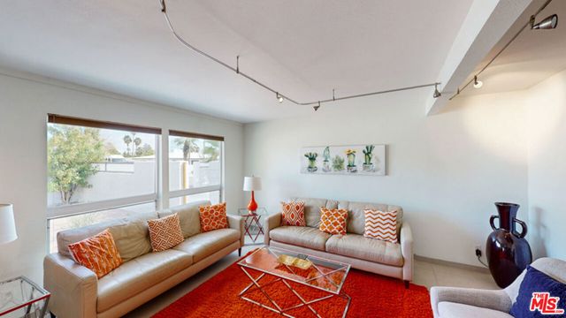 2295 E Nicola Road, Palm Springs, CA 92262