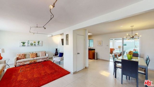 2295 E Nicola Road, Palm Springs, CA 92262