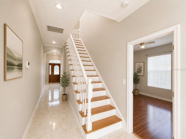 11052 LYNN LAKE CIRCLE, Tampa, FL 33625