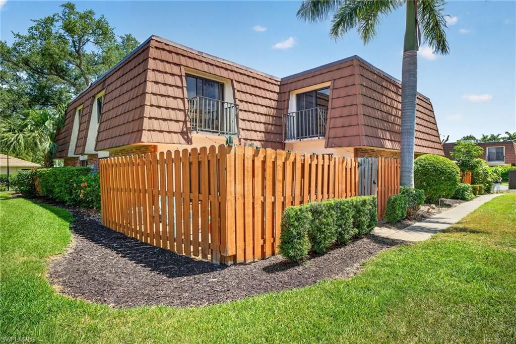 1466 Park Shore CIR 3, FORT MYERS, FL 33901 — photo 3
