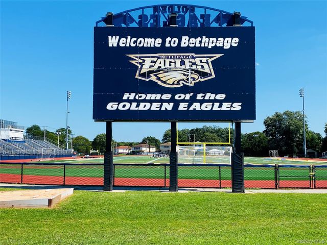 101 Spruce Avenue, Bethpage, NY 11714