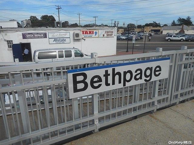 101 Spruce Avenue, Bethpage, NY 11714