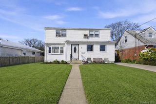 101 Spruce Avenue, Bethpage, NY 11714