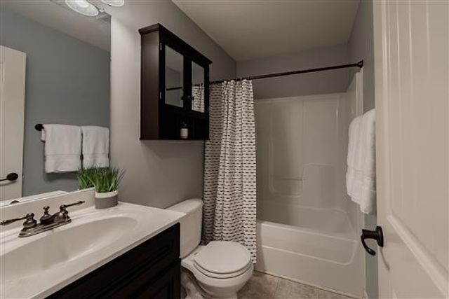 3493 Southwood Dr, Clarksville, TN 37042