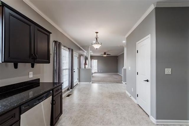 3493 Southwood Dr, Clarksville, TN 37042