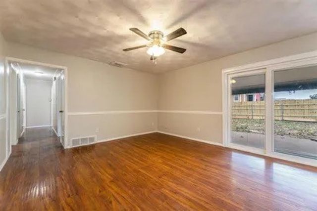 3621 Pleasant Run Road, Irving, TX 75062