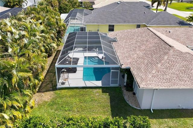 1813 SW 50th TER, Cape Coral, FL 33914