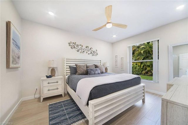 1813 SW 50th TER, Cape Coral, FL 33914