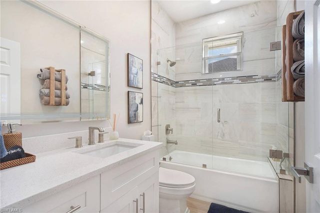 1813 SW 50th TER, Cape Coral, FL 33914