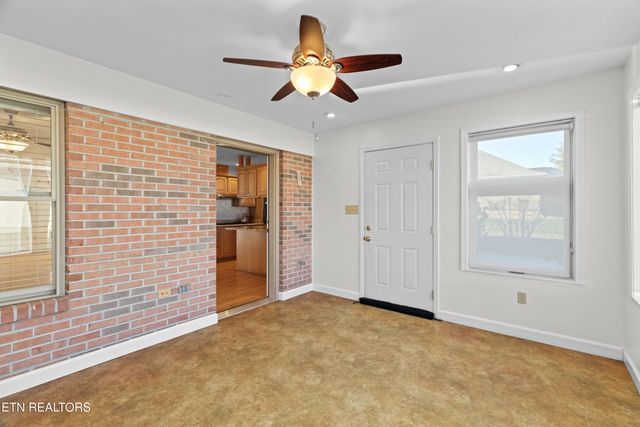 4875 Stapleton Rd, Morristown, TN 37813