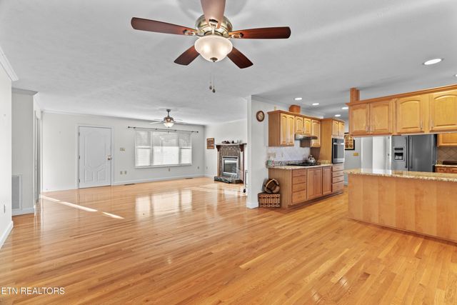 4875 Stapleton Rd, Morristown, TN 37813