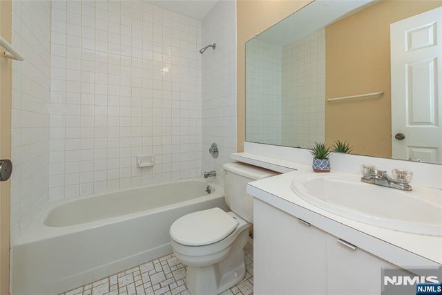 50 Lindsley Road 53, Cedar Grove, NJ 07009