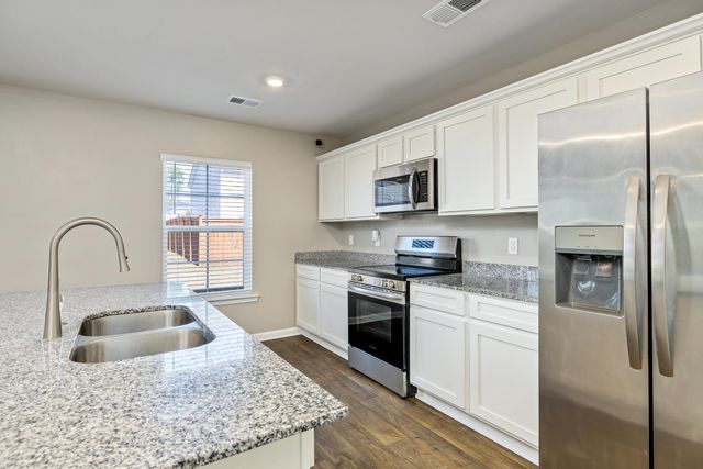 1919 Barnhart Drive, Sumter, SC 29153