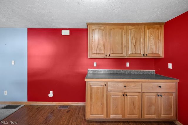 466 Palestine Road, Elizabeth, WV 26143