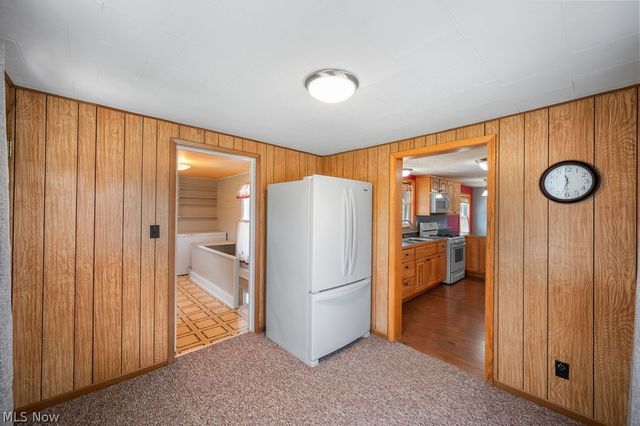 466 Palestine Road, Elizabeth, WV 26143