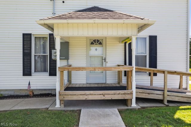 466 Palestine Road, Elizabeth, WV 26143