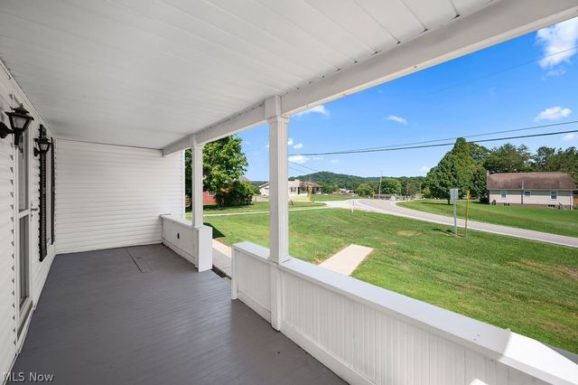466 Palestine Road, Elizabeth, WV 26143