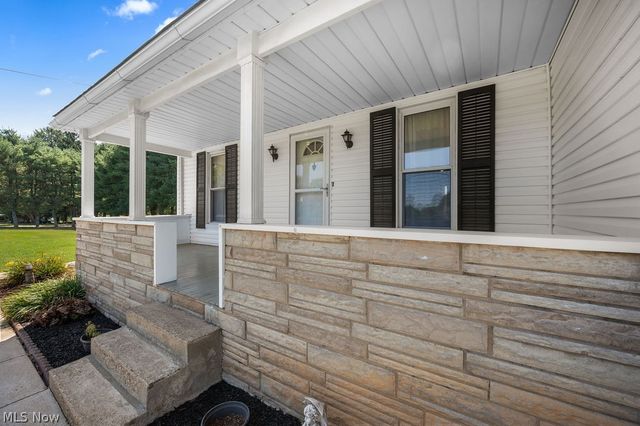 466 Palestine Road, Elizabeth, WV 26143
