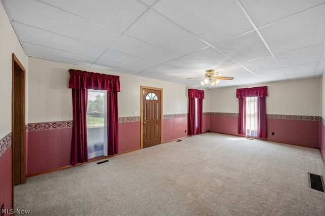 466 Palestine Road, Elizabeth, WV 26143