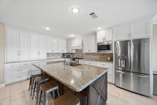 3 Crestview Circle, Rockwall, TX 75087